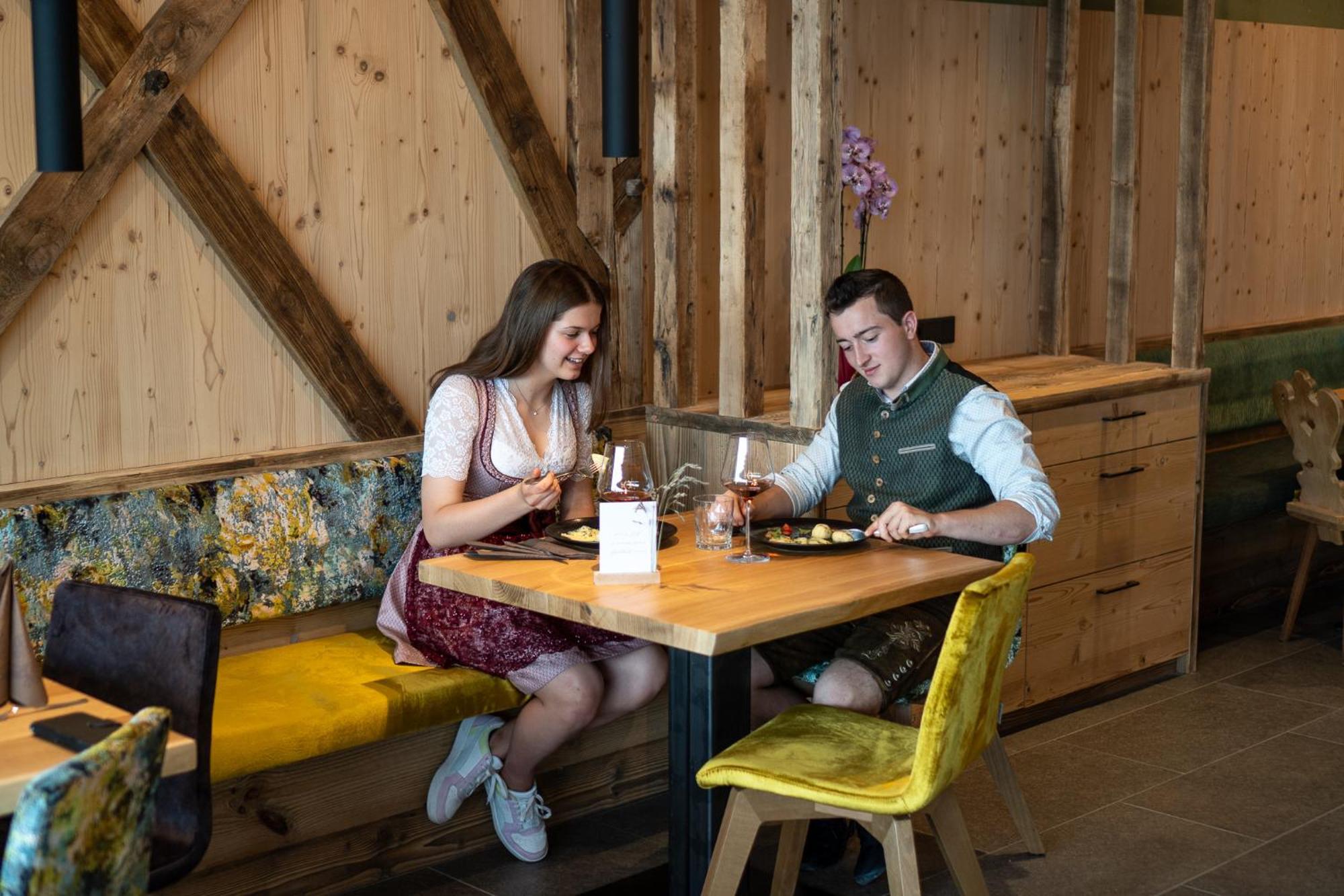 Lanzenschuster 호텔 산 제네시오 아테시노 외부 사진